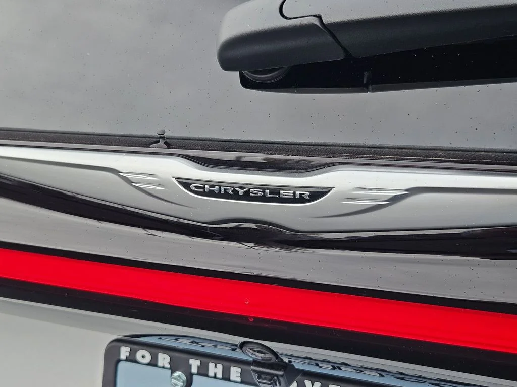 2026 Chrysler Pacifica Select - Photo 30