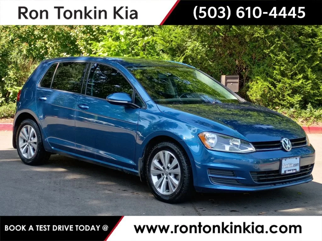 2015 Volkswagen Golf TDI S 4-door's photo