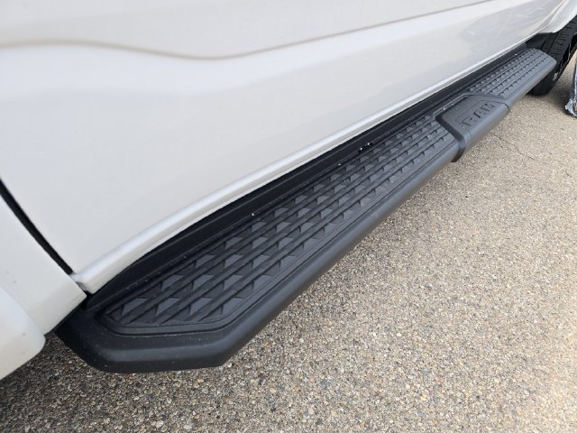 New 2026 Bright White Clear-Coat Exterior Paint RAM Laramie image 28
