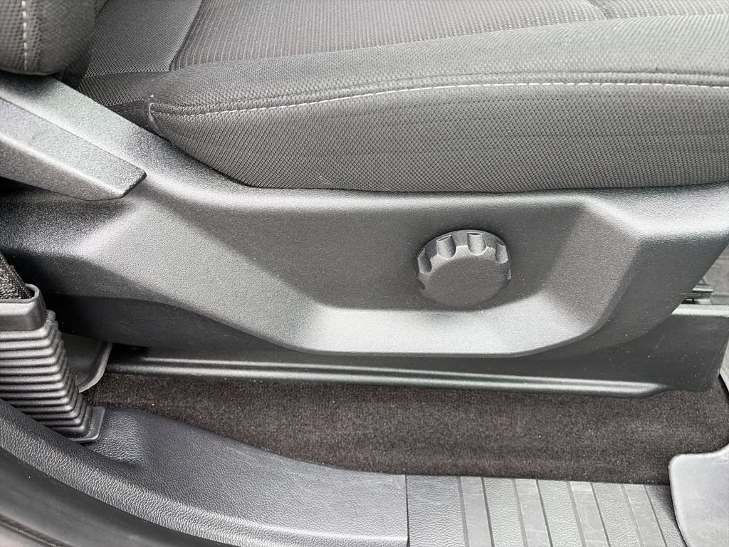 Used 2019 Gray Ford XL image 33