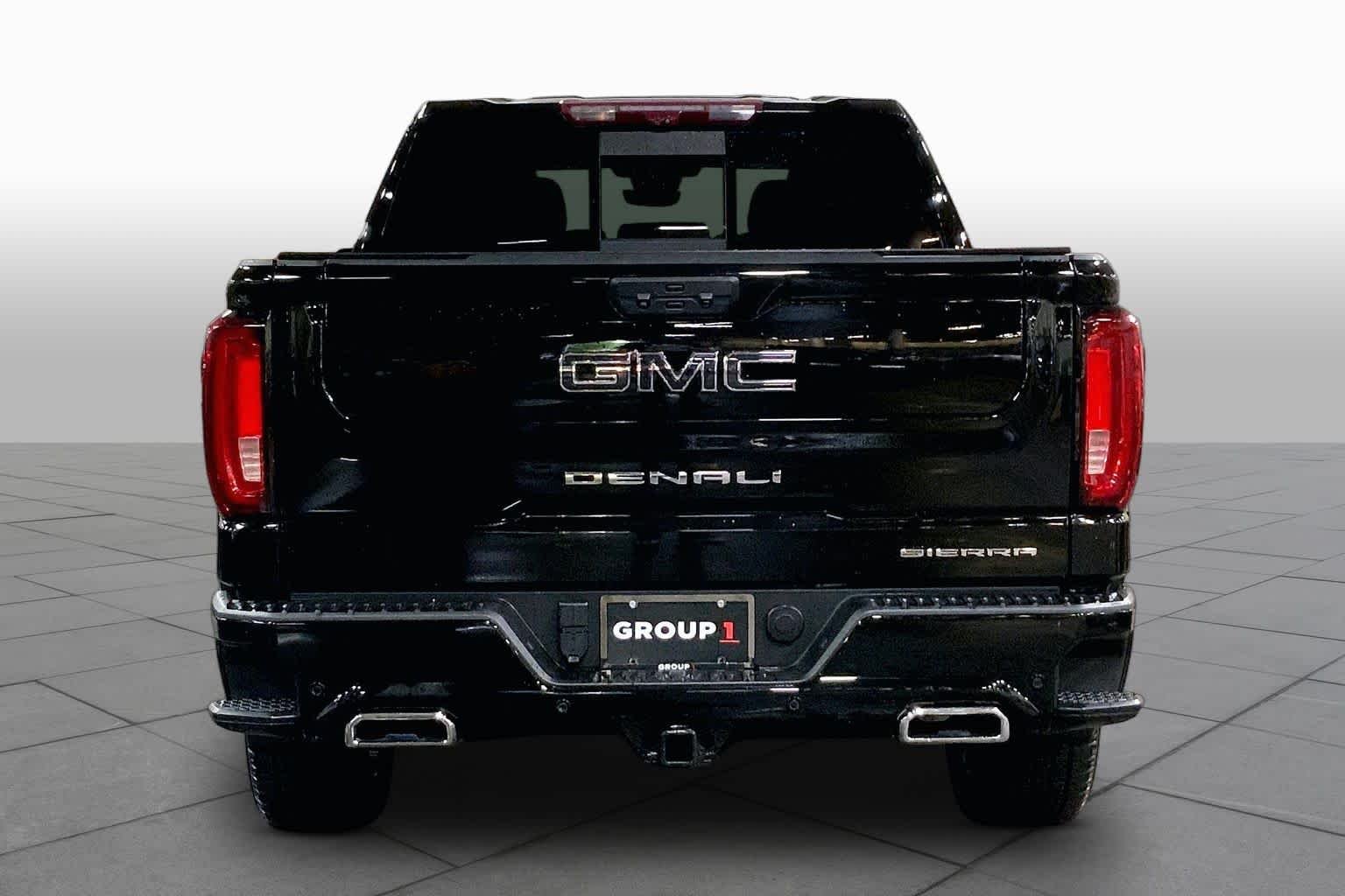 Used 2023 Onyx Black GMC Denali Ultimate image 5
