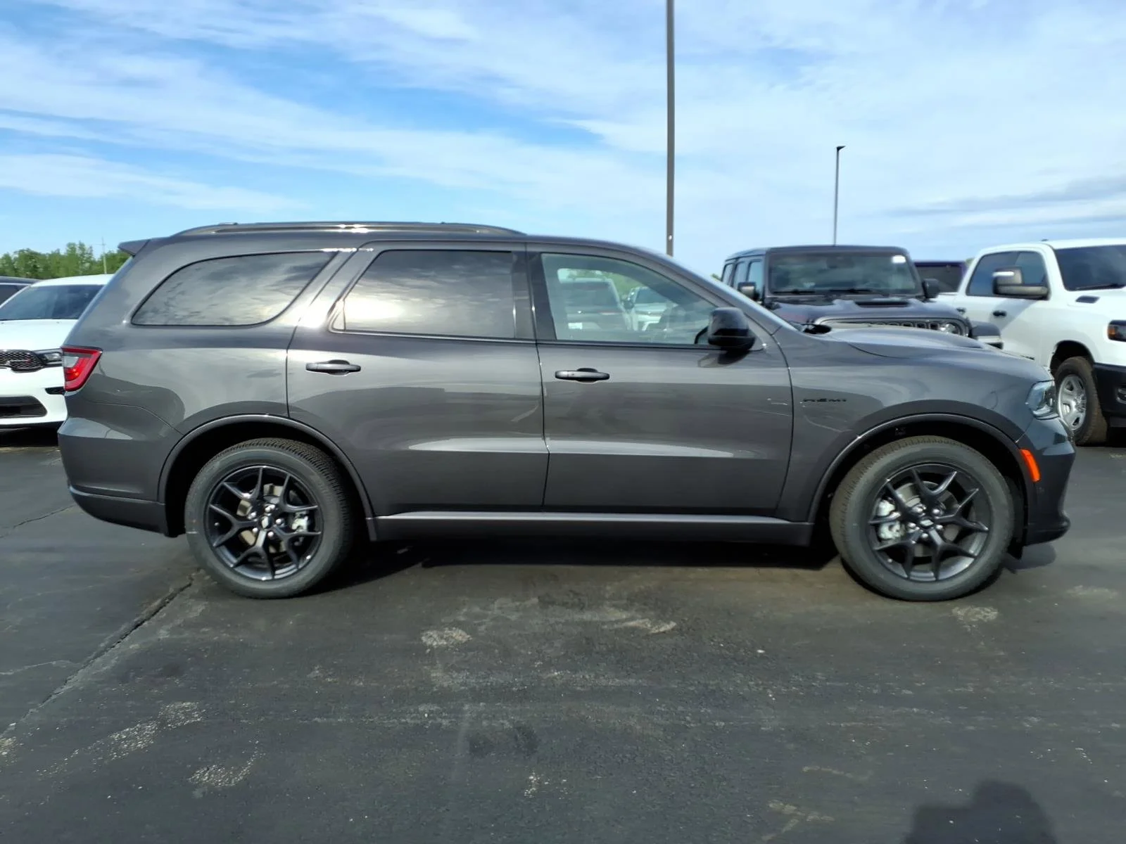 New 2026 Vapor Gray Exterior Paint Dodge GT HEMI V8 image 18
