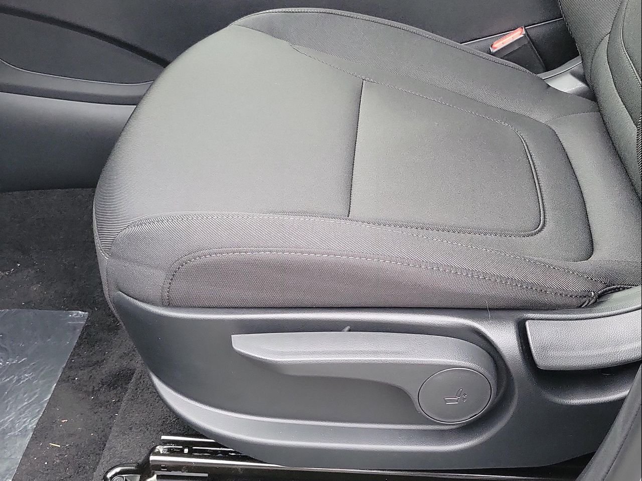 New 2026 Serenity White Pearl Hyundai SE FWD image 19