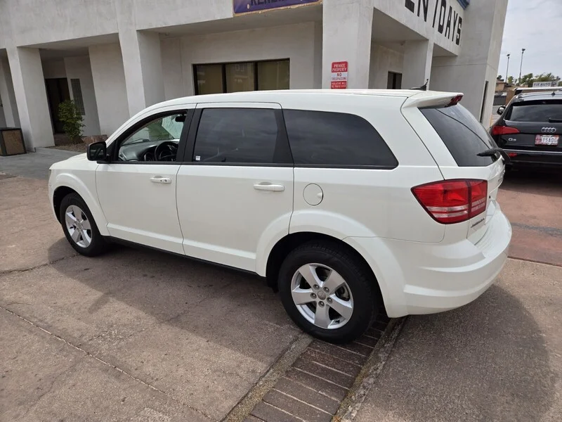 Used 2013 White Dodge American Value Pkg image 3