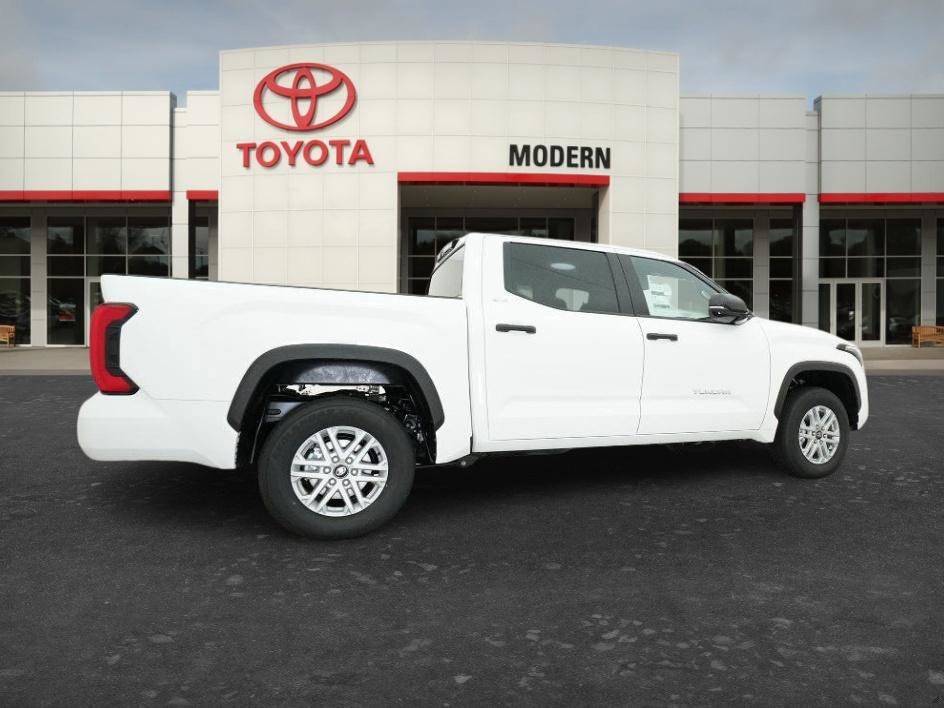 New 2026 Ice Cap Toyota SR5 image 15