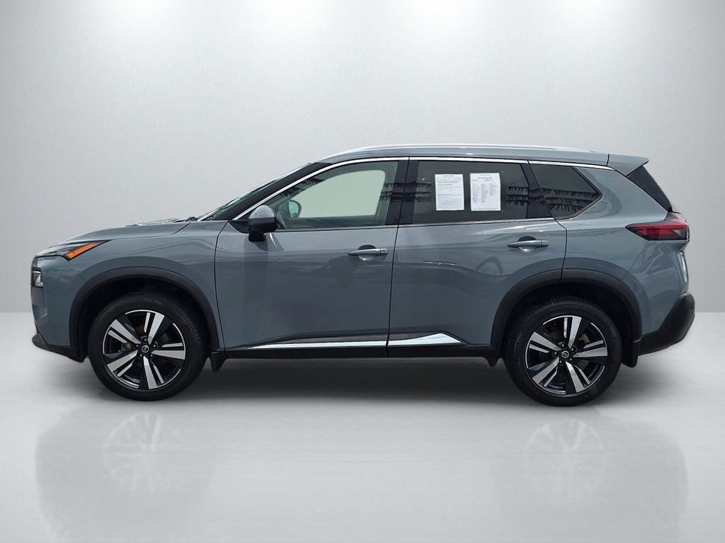 Used 2021 Gray Nissan SL image 8