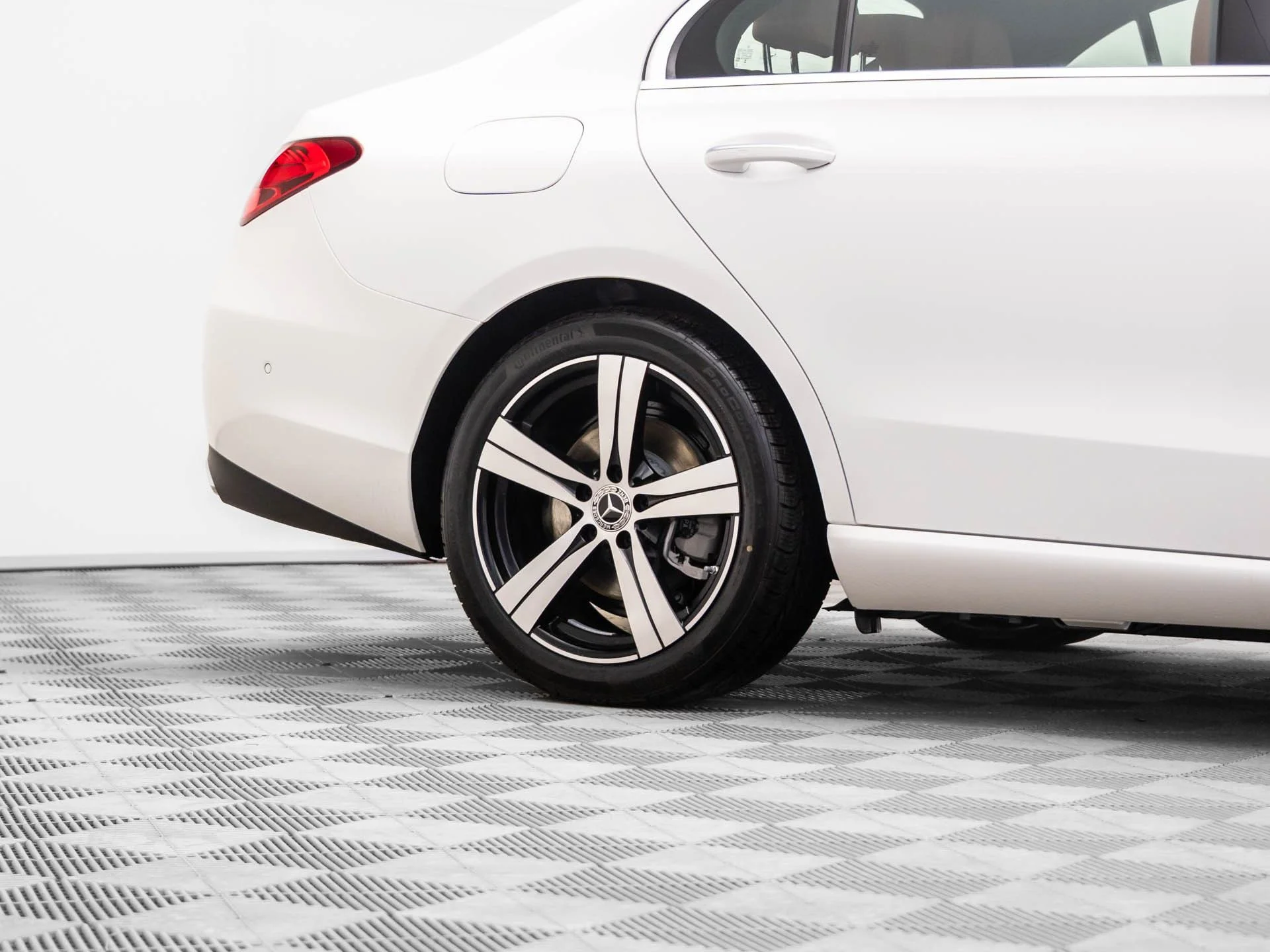 New 2026 White Mercedes-Benz C 300 image 31