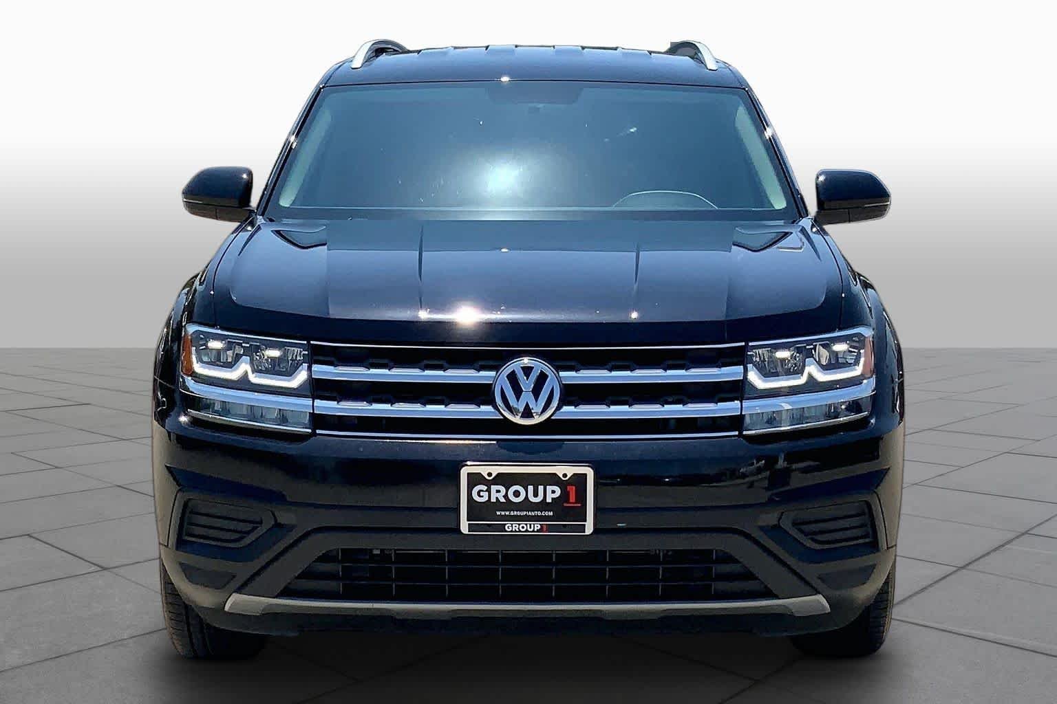 Used 2018 DEEP BLACK PEARL EFFECT Volkswagen 2.0T S image 4