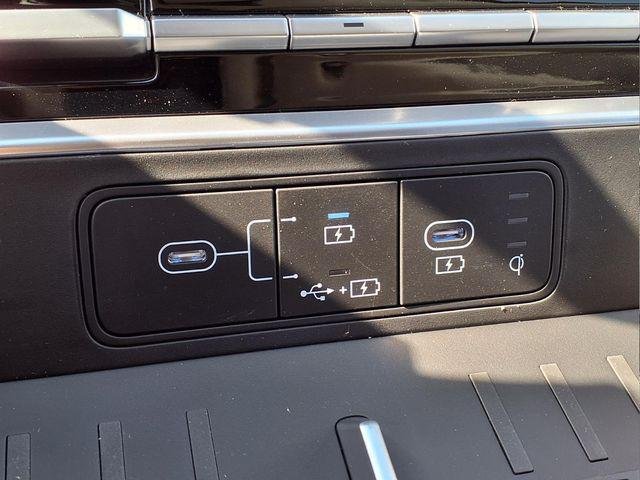 New 2026 White Hyundai SEL AWD image 18