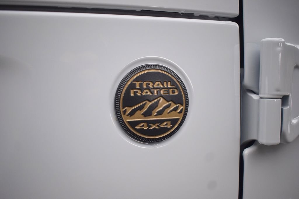 New 2026 Bright White Clearcoat Jeep  image 15