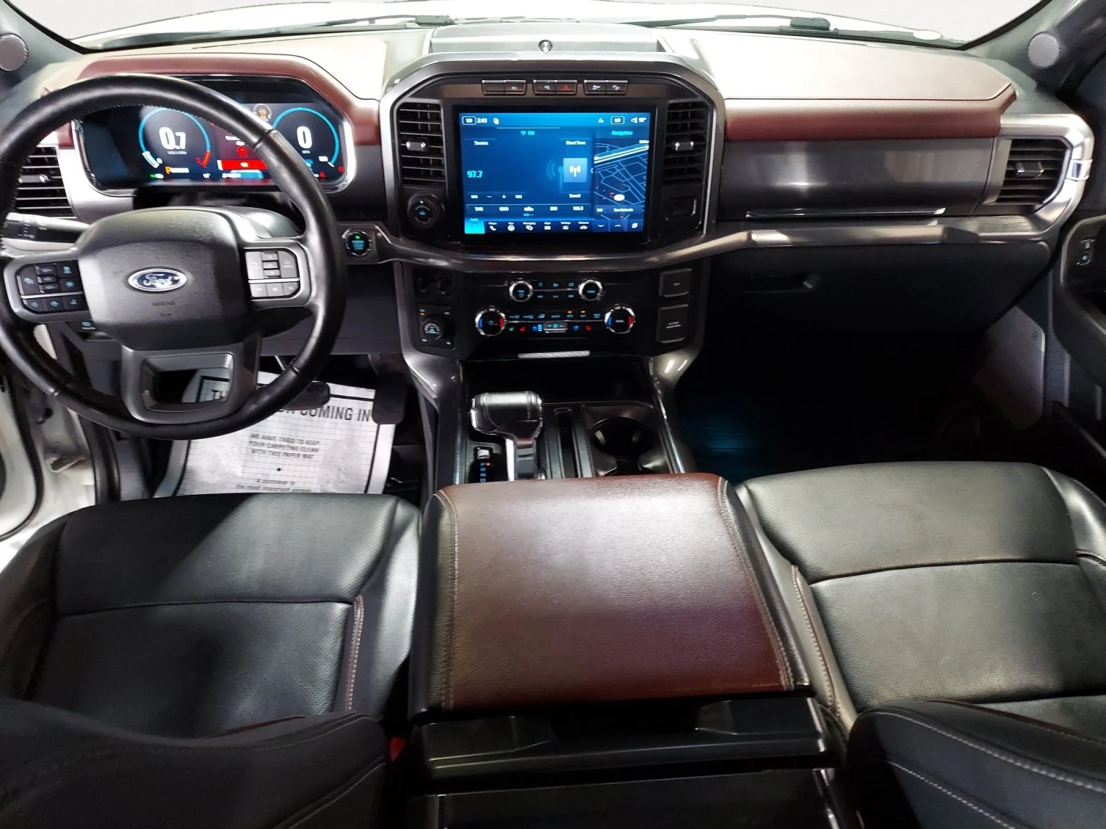 Used 2022 White Metallic Ford LARIAT image 3