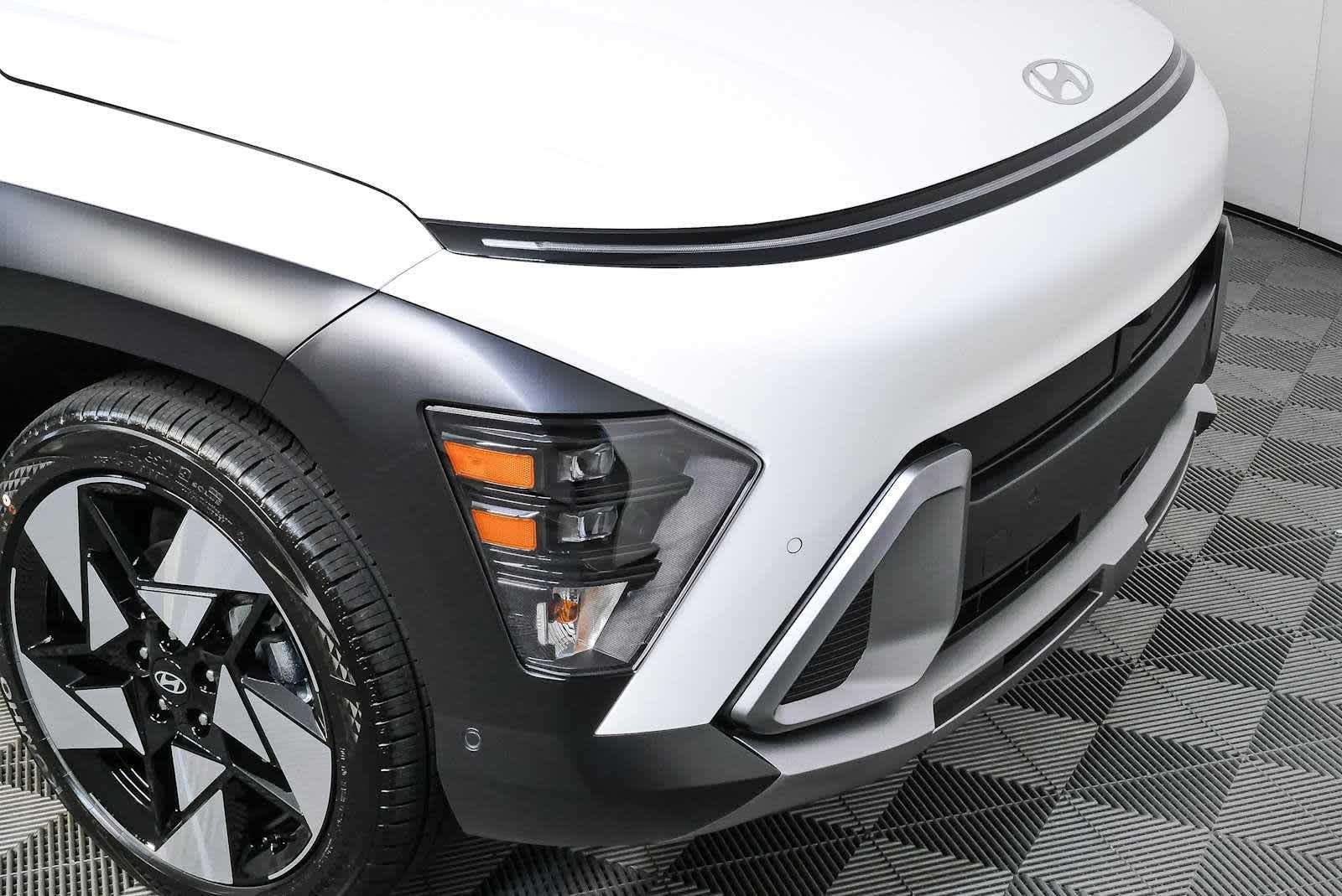 New 2026 Atlas White Hyundai Limited FWD image 13