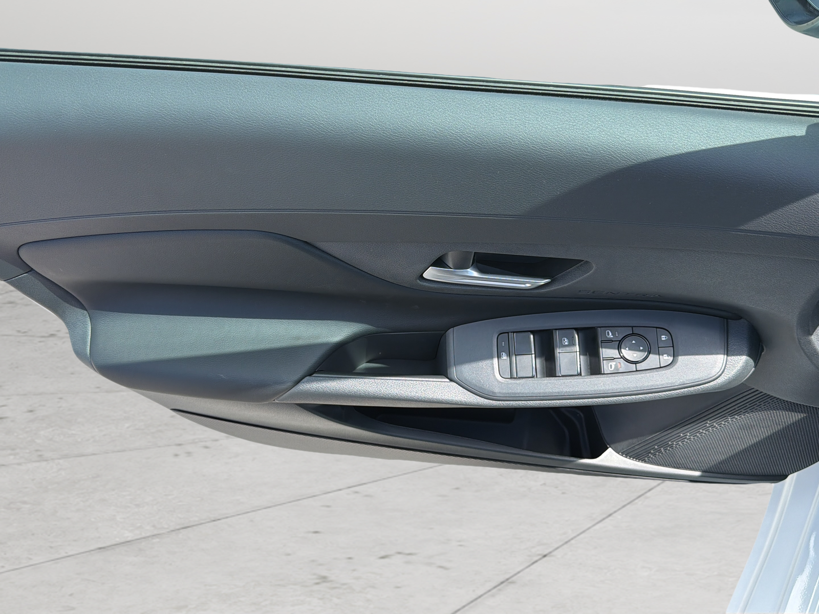 New 2027 White Nissan SV image 29