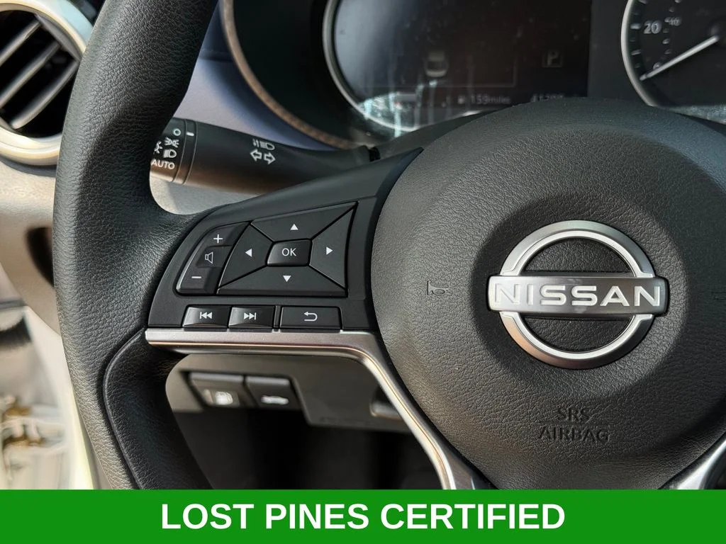 Used 2024 White Nissan 1.6 SV image 11
