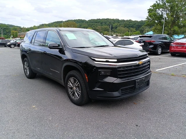 2024 Chevrolet Traverse LS
