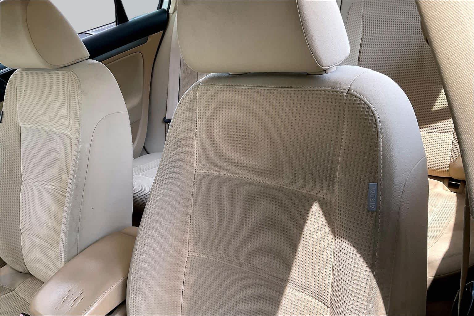 Used 2008 WHITE Volkswagen S image 7