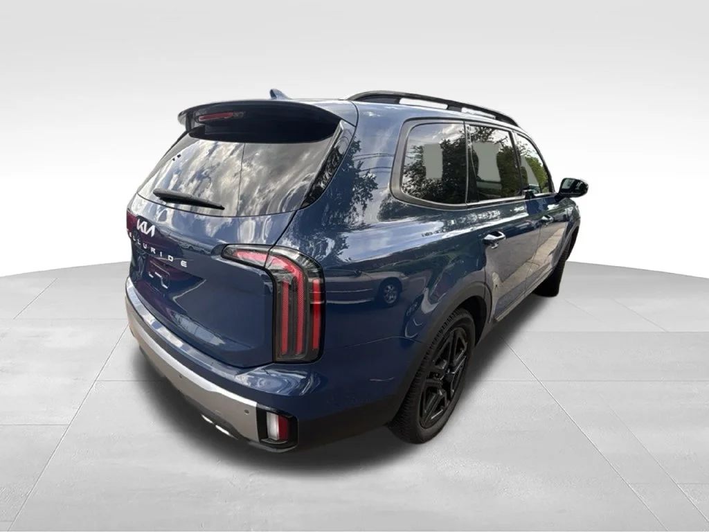 Certified Used 2023 Black Kia SX-Prestige X-Line image 7