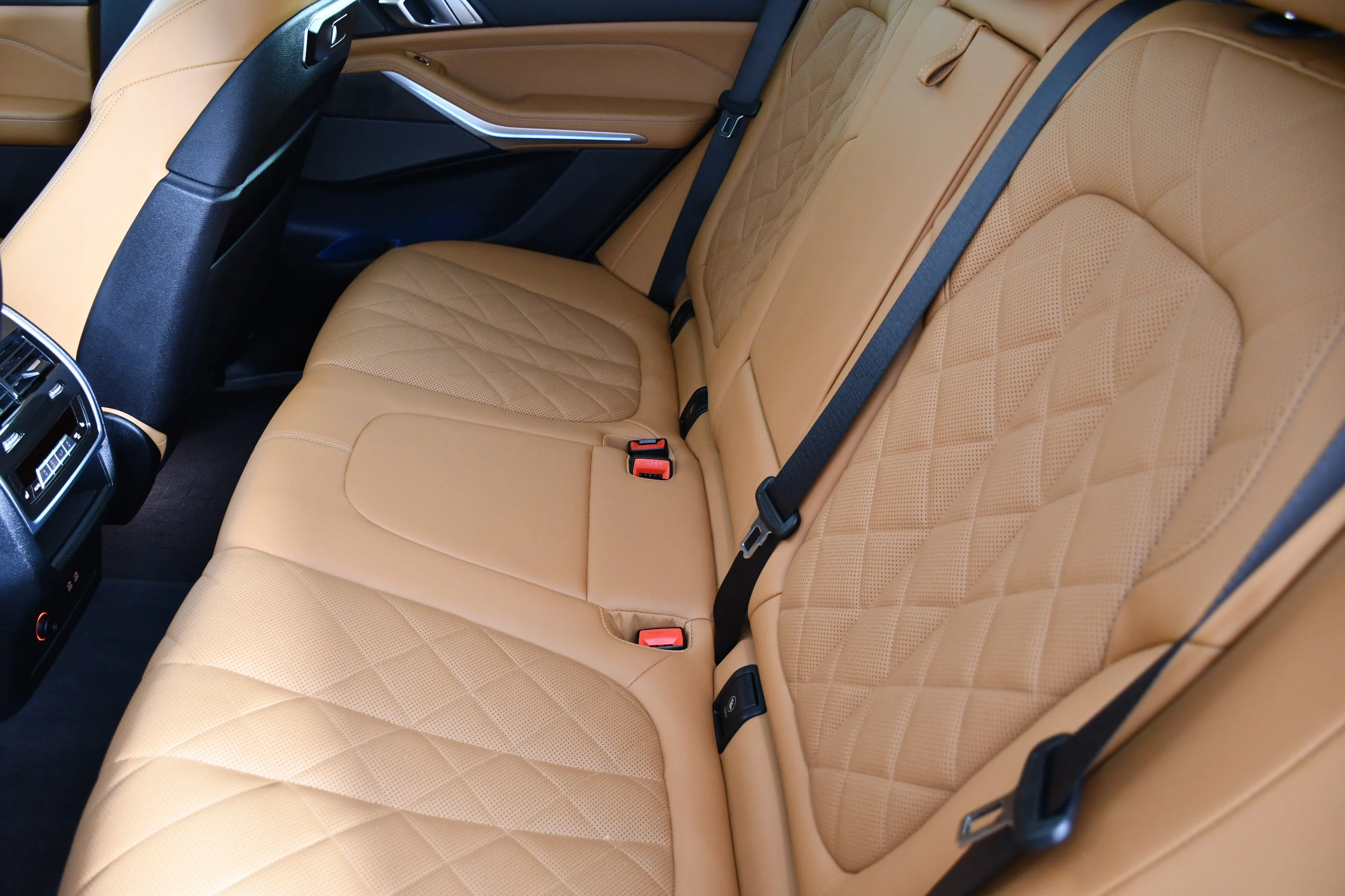 Used 2024 Skyscraper Grey Metallic BMW xDrive40i image 48