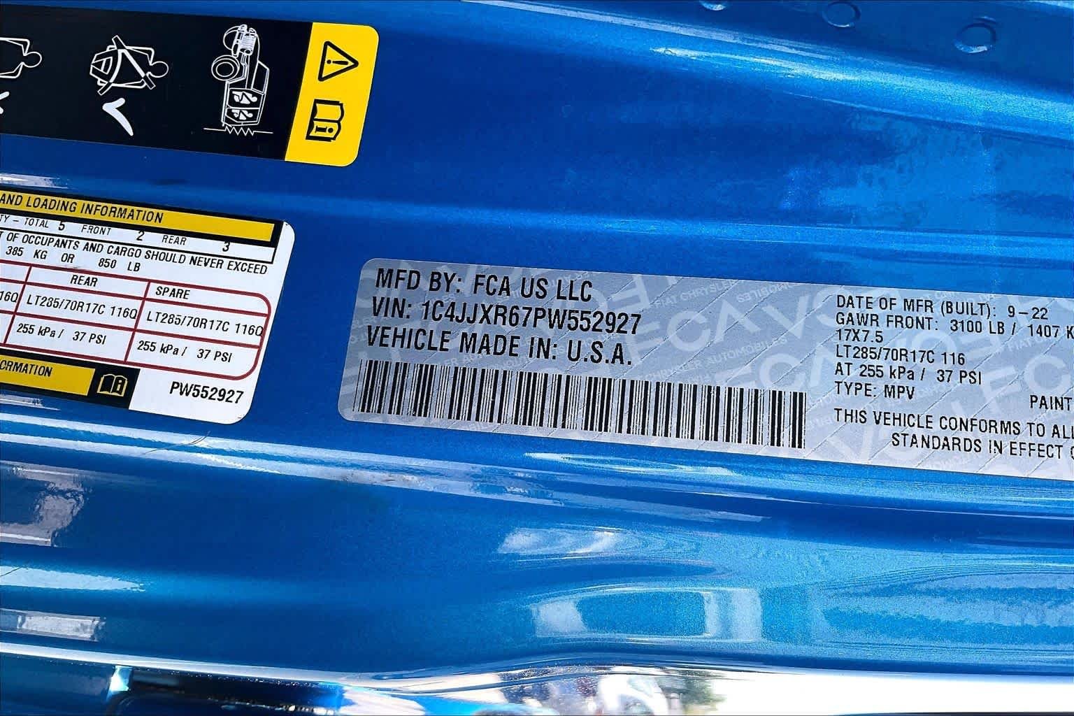 Used 2023 Hydro Blue Pearlcoat Jeep Rubicon image 36