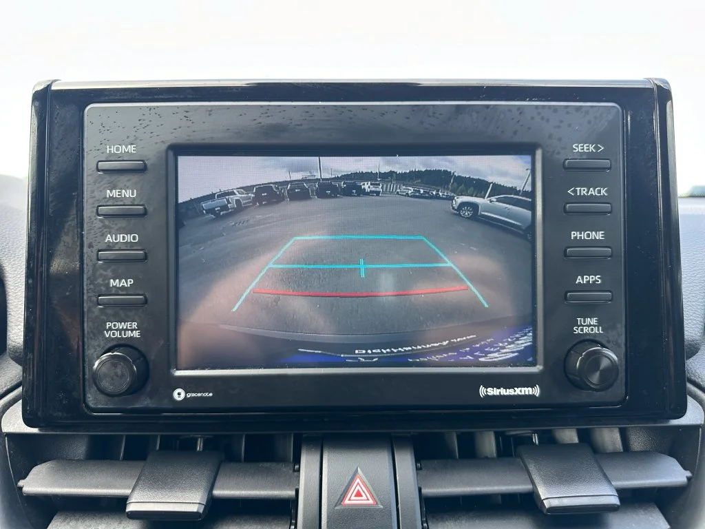 Used 2022 Gray Toyota XLE image 17
