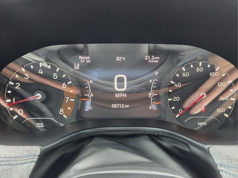 Used 2022 Crystal Metallic JEEP LATITUDE 4X4 image 33