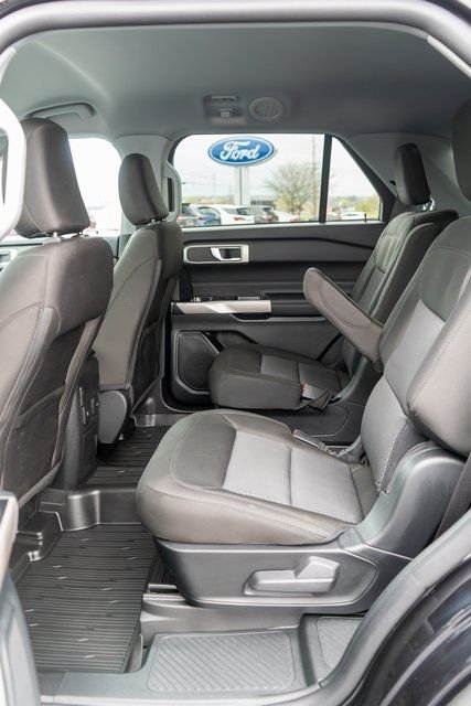 Used 2023 Black Metallic Ford XLT image 12