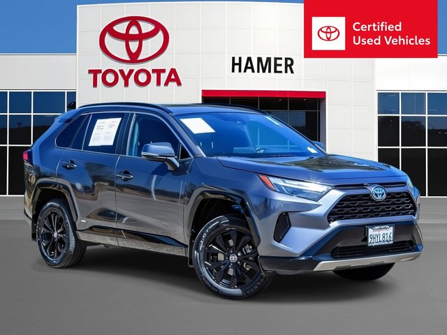 2022 Toyota RAV4 Hybrid SE