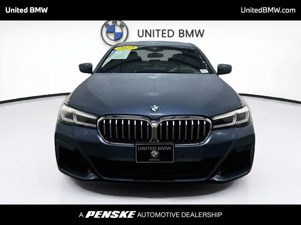 Used 2023 Arctic Race Blue metallic BMW 540i image 2