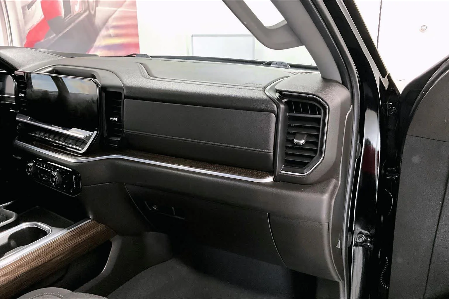 Used 2022 Black Chevrolet LT image 19