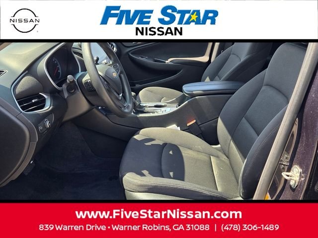 Used 2023 Gray Chevrolet LT image 5