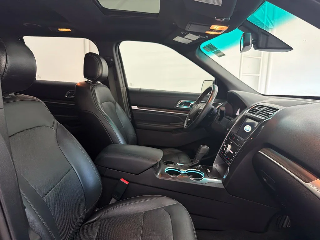 Used 2017 Black Ford Limited image 27