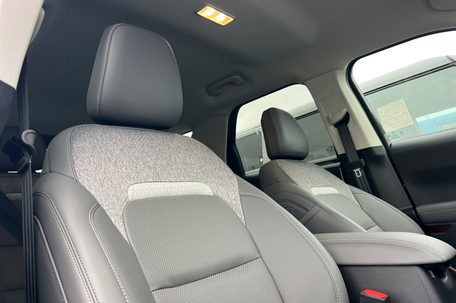 New 2025 Shadow Black Ford Badlands® image 16