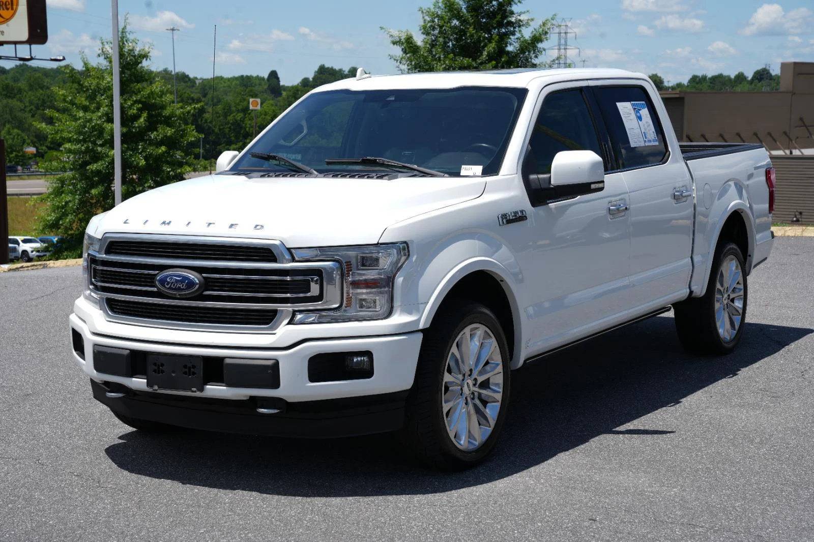 Used 2020 White Ford Limited image 3