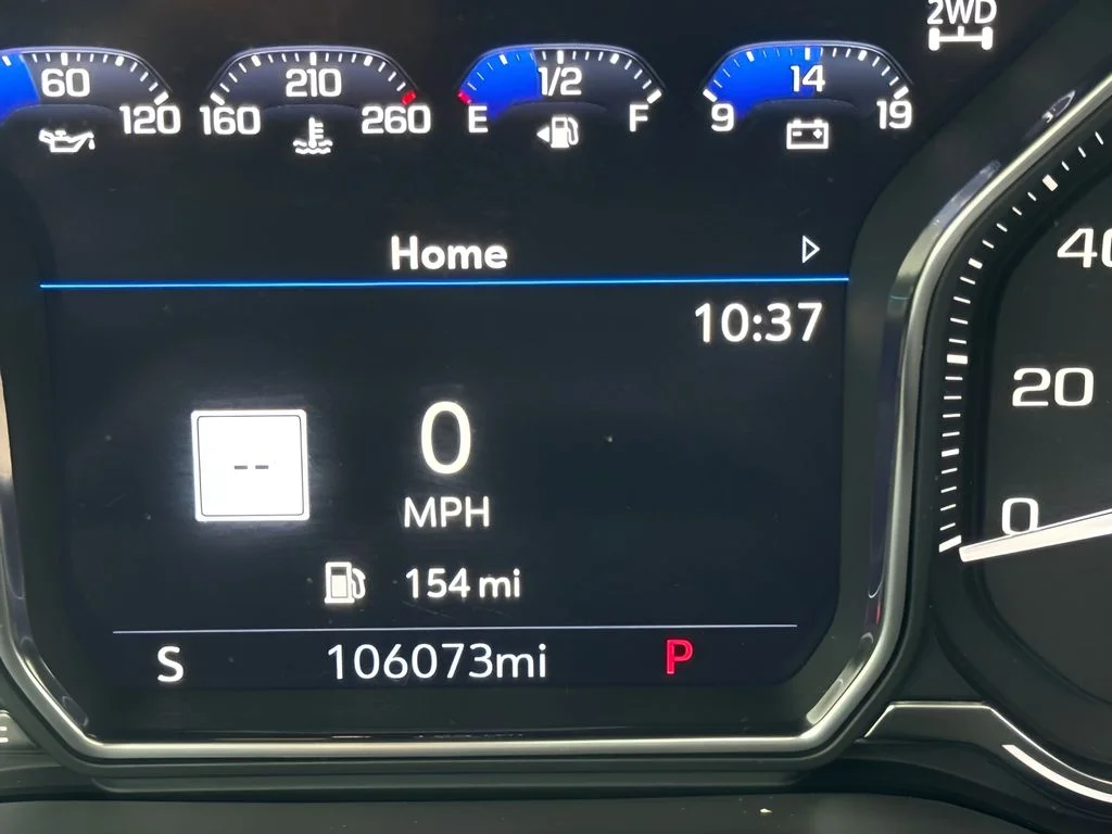 Used 2021 White GMC Denali image 17