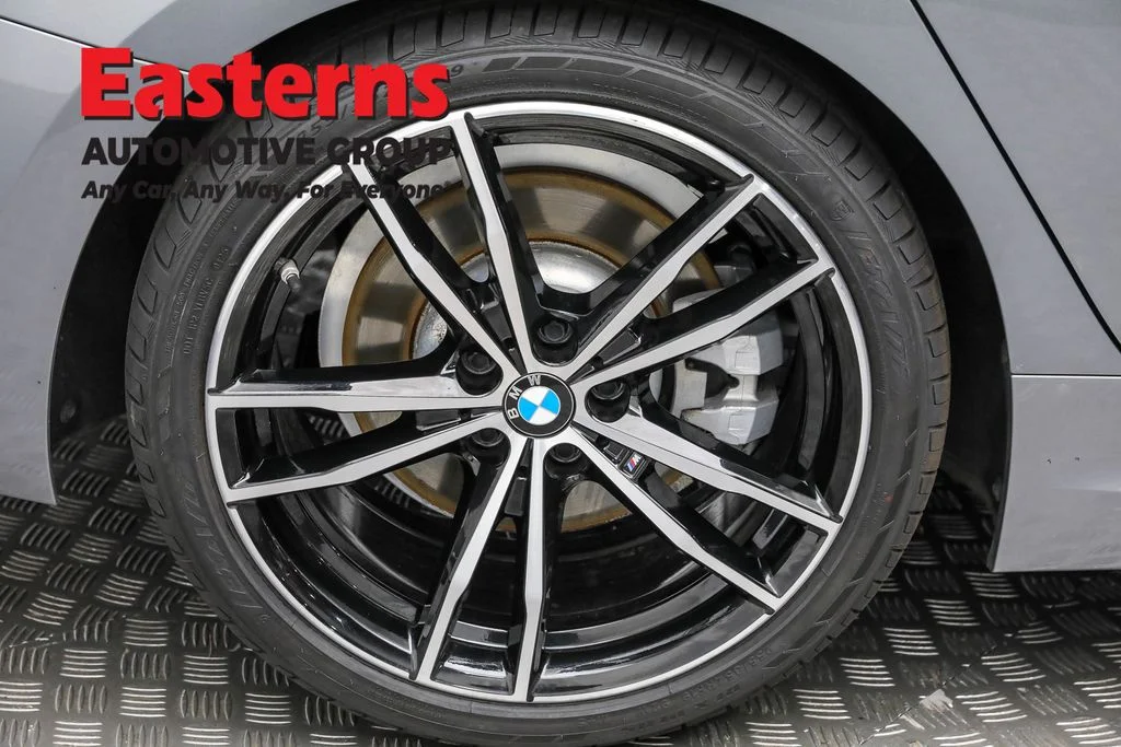 Used 2023 Gray BMW 330i image 29
