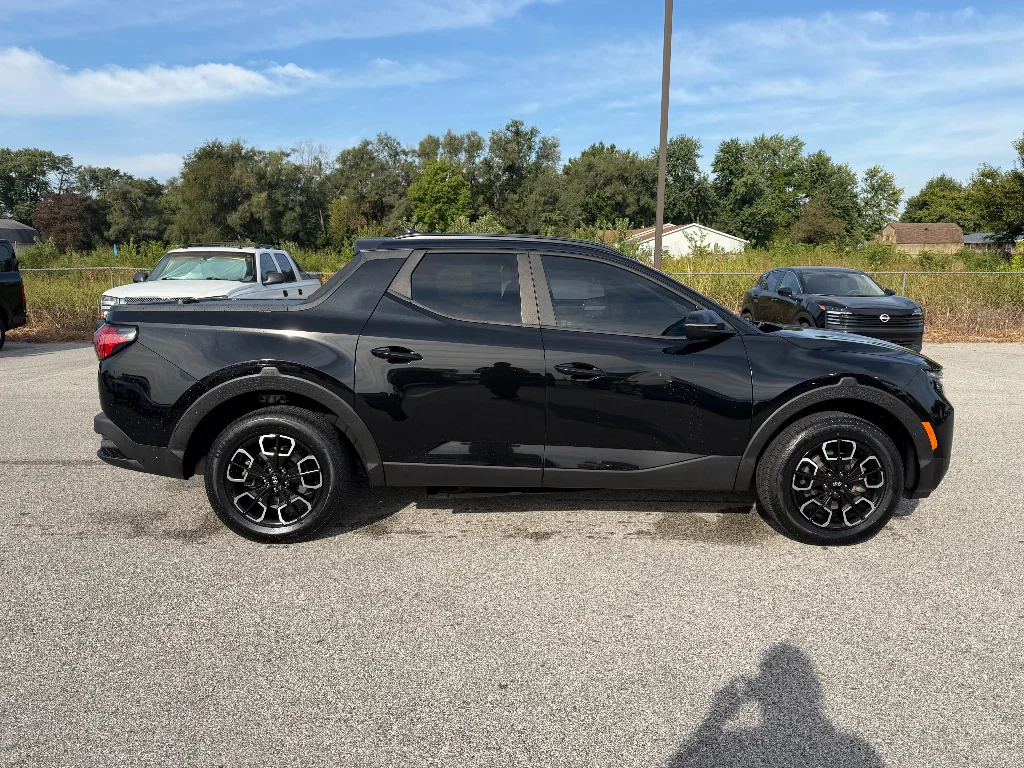 Used 2022 Phantom Black Hyundai SEL Premium image 5
