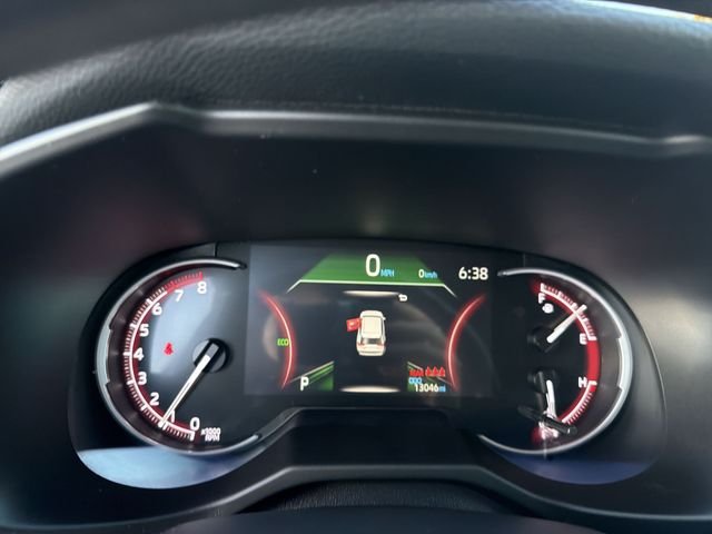 2025 Toyota RAV4 LE - Photo 12