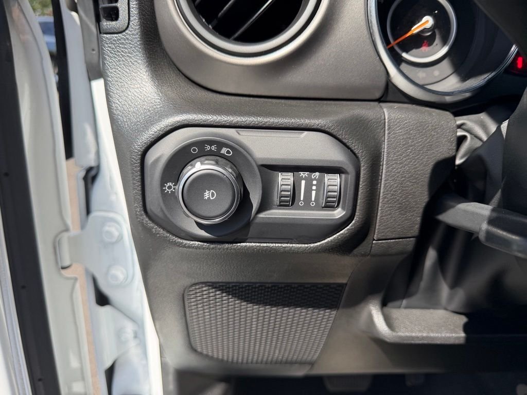 Used 2022 Bright White Clearcoat Jeep Unlimited Sport image 20
