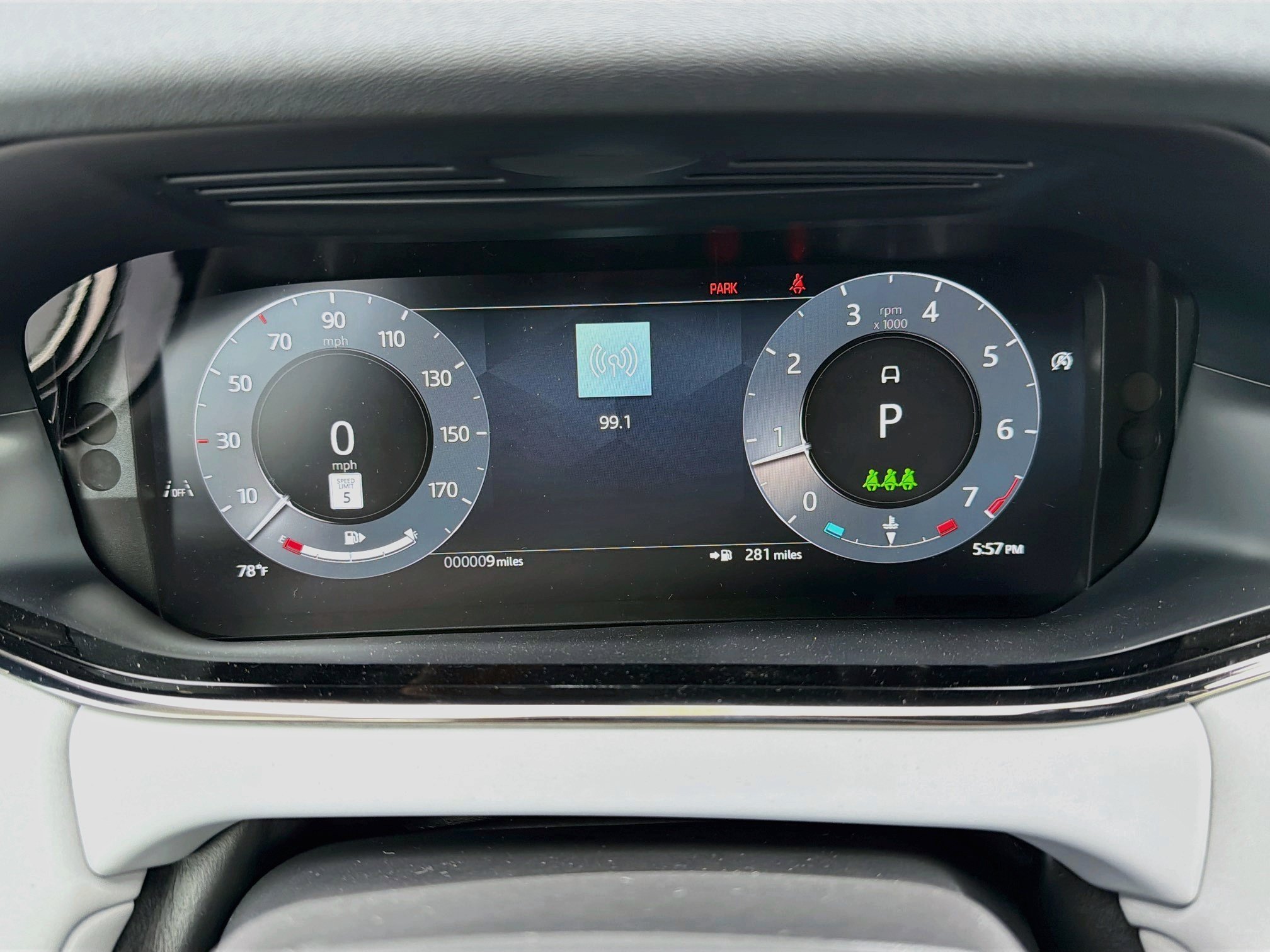 New 2026 Fuji White Land Rover Core S image 40
