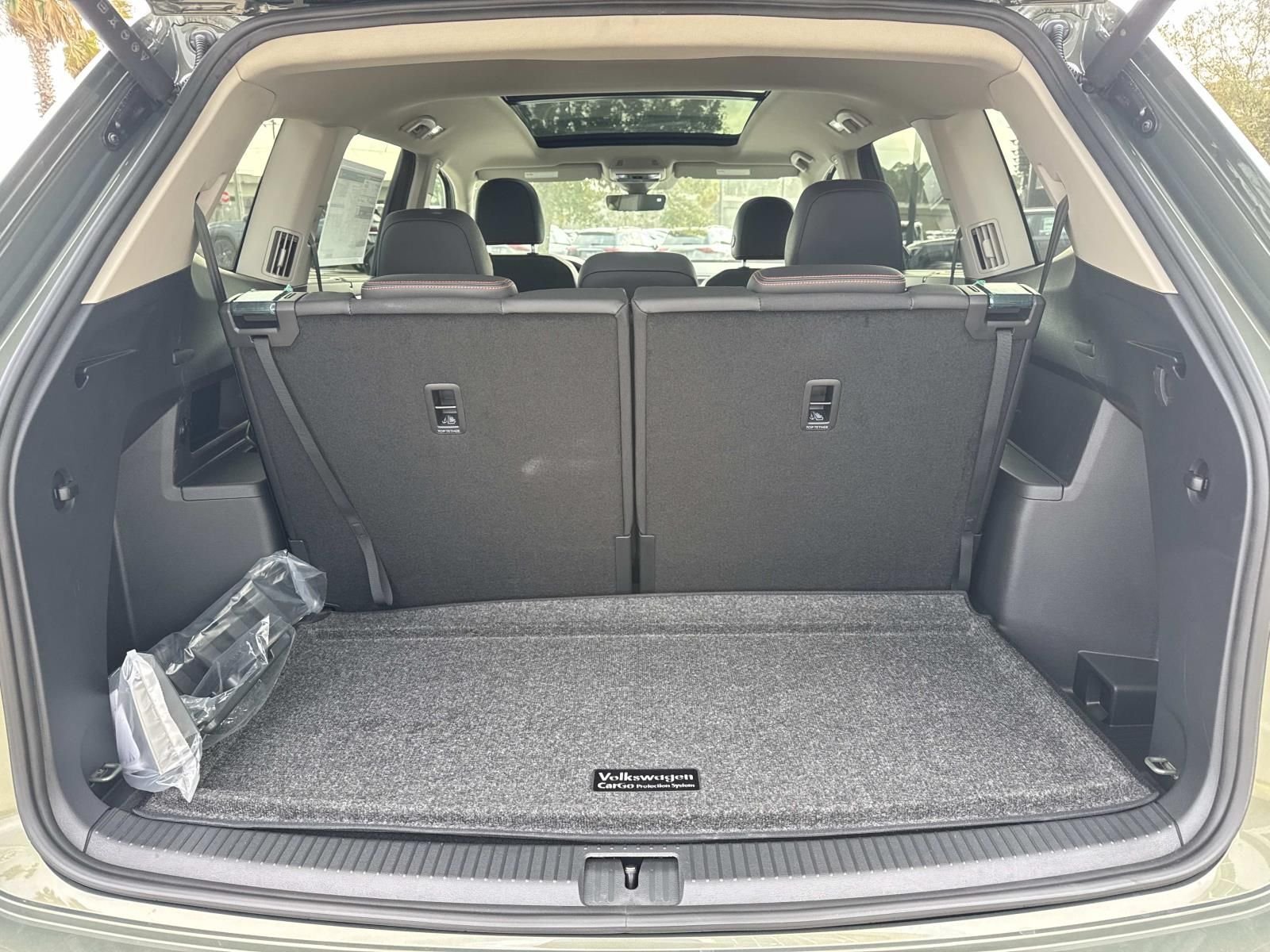 New 2026 Green Volkswagen 2.0T Peak Edition image 6