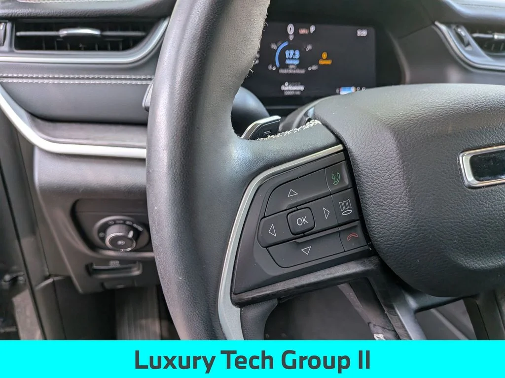 Used 2023 Gray Jeep Limited image 21