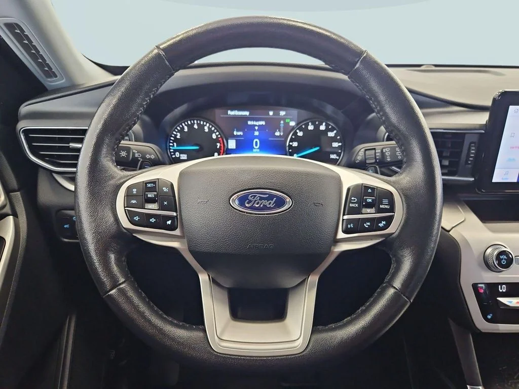Used 2021 Blue Metallic Ford XLT image 14