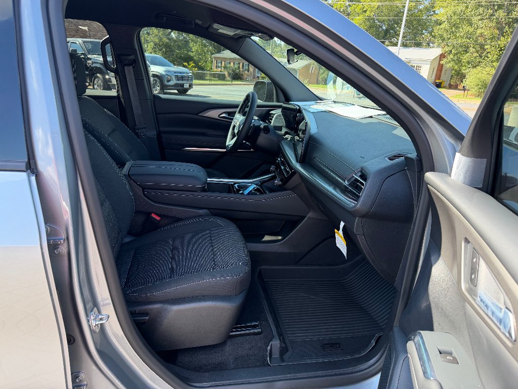 New 2027 Sterling Gray Metallic Chevrolet LT image 22