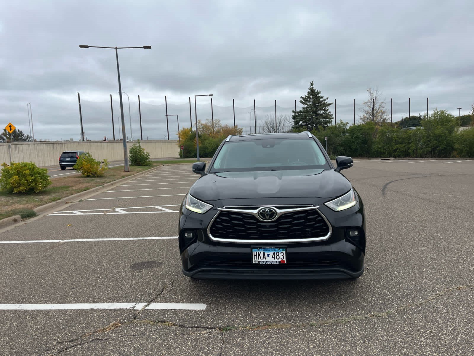 Used 2022 Opulent Amber Toyota Limited image 2