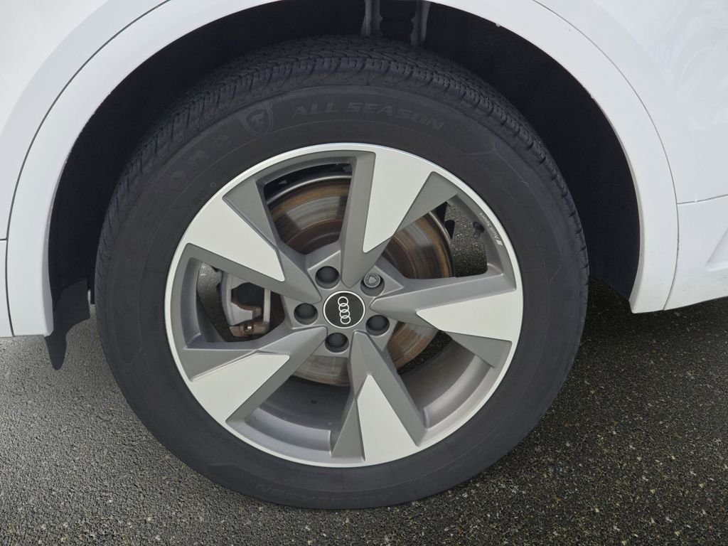 Used 2023 White Audi 40 Premium image 32
