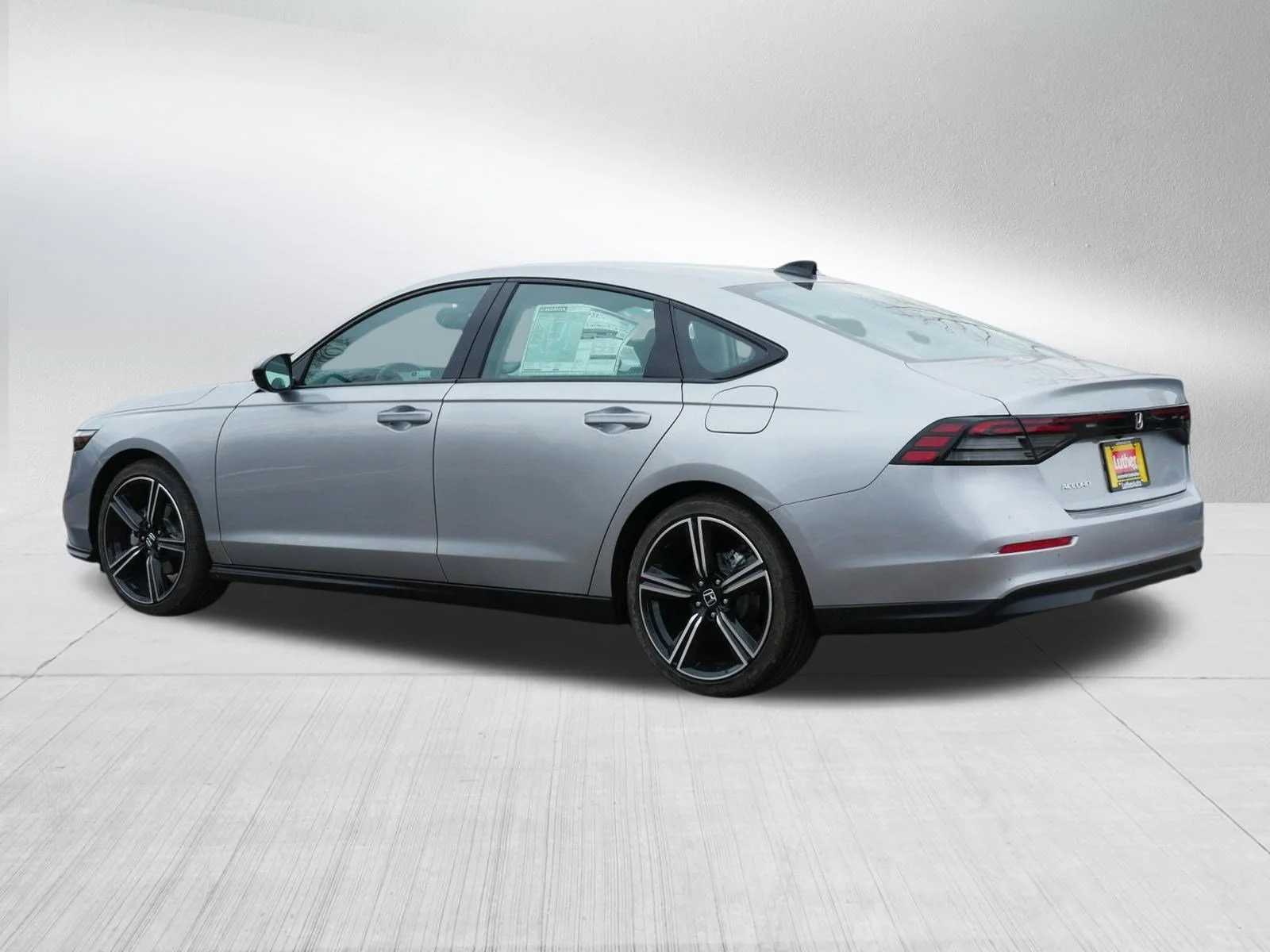 New 2026 Solar Silver Metallic Honda SE image 5