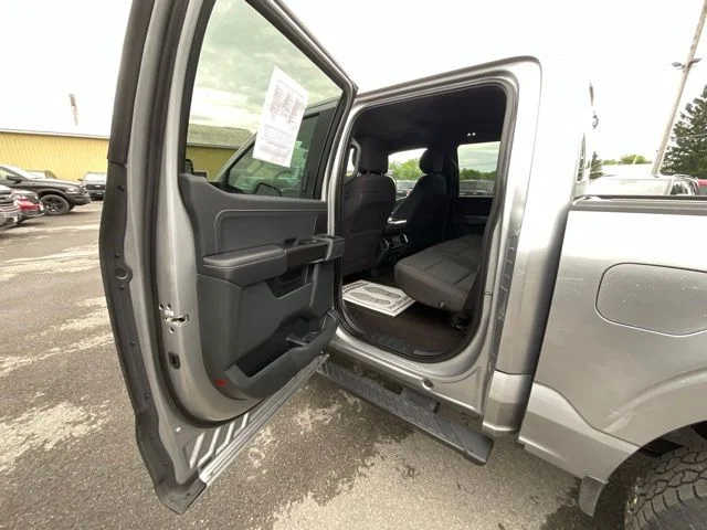 Used 2021 Silver Metallic Ford XLT image 13