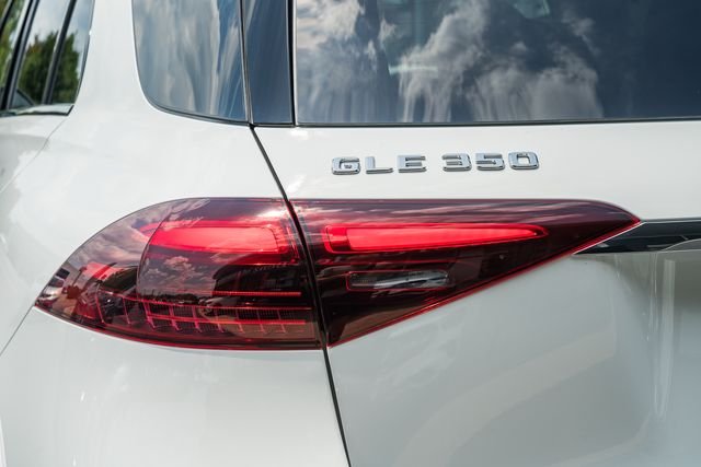 New 2026 Polar White Mercedes-Benz GLE 350 image 7