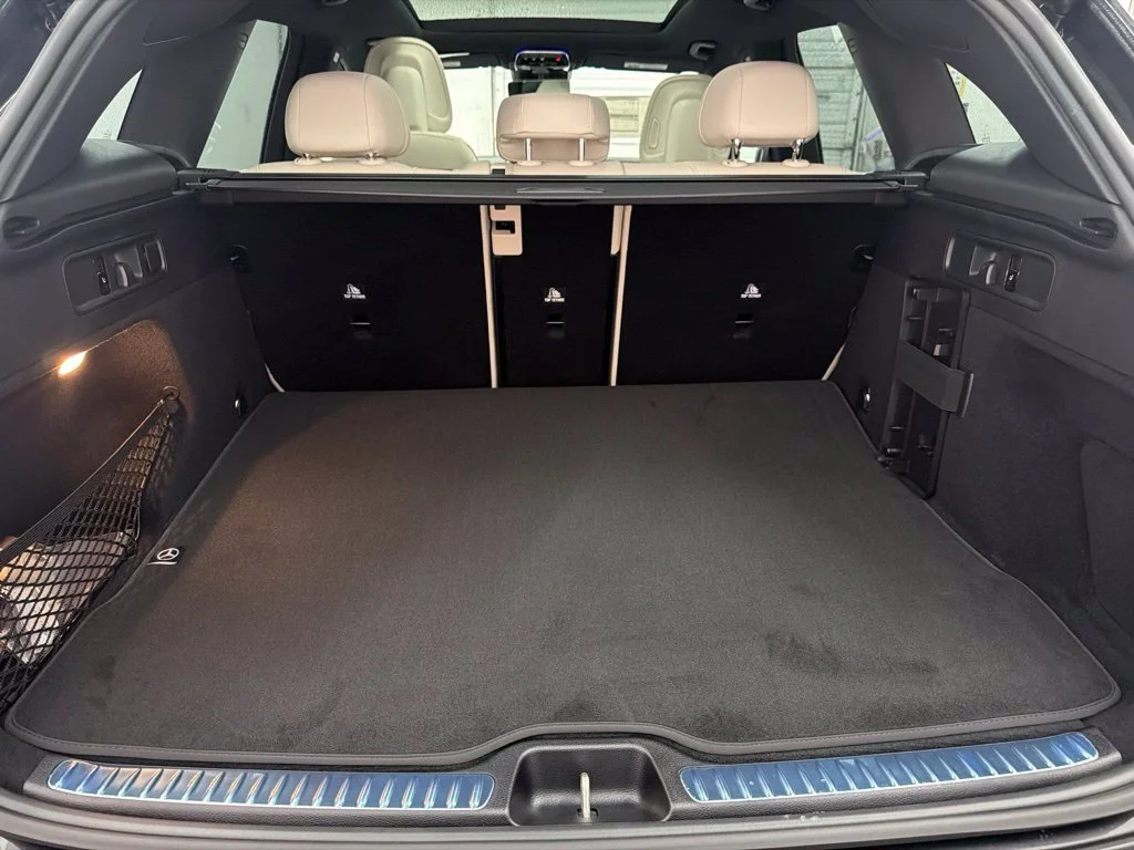 New 2027 Gray Mercedes-Benz GLC 300 image 25