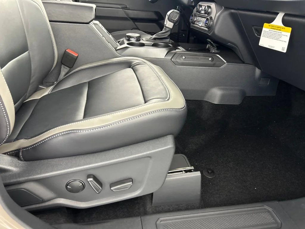 New 2026 Gray Ford Outer Banks image 29